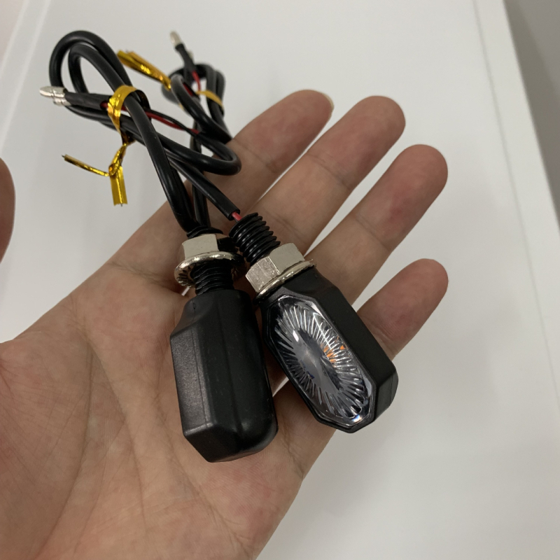 LED ovális motorkerékpár indexlámpa, 12V, 2W, 3000K, Modell 033