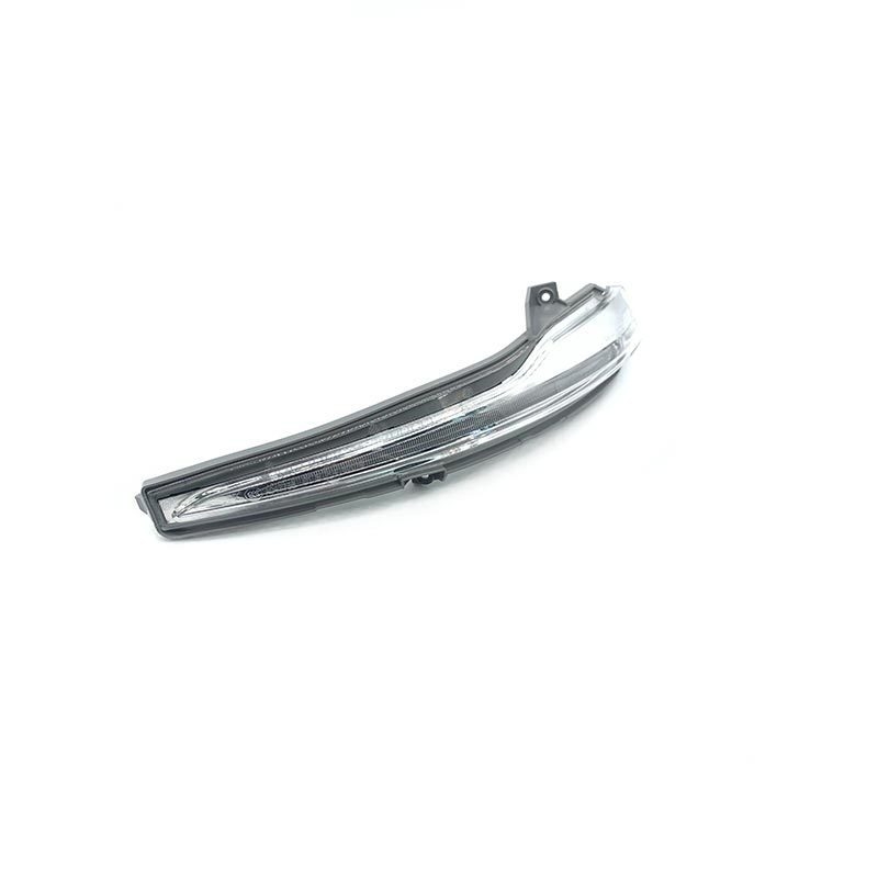 Mercedes-Benz visszapillantó tükör irányjelző fénye — modellek A0999060701/0801/7101/8101; alkatrész számok A0999060143/0243/7301/7401; kompatibilis autóm modellek A0999064701/4801/4501/4601