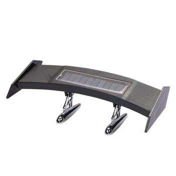 Univerzalni mini stražnji spojler s LED svjetlom i solarnim napajanjem – model Solar tail; 12V, 3W, 0,5A, vijek trajanja 50 000 h.