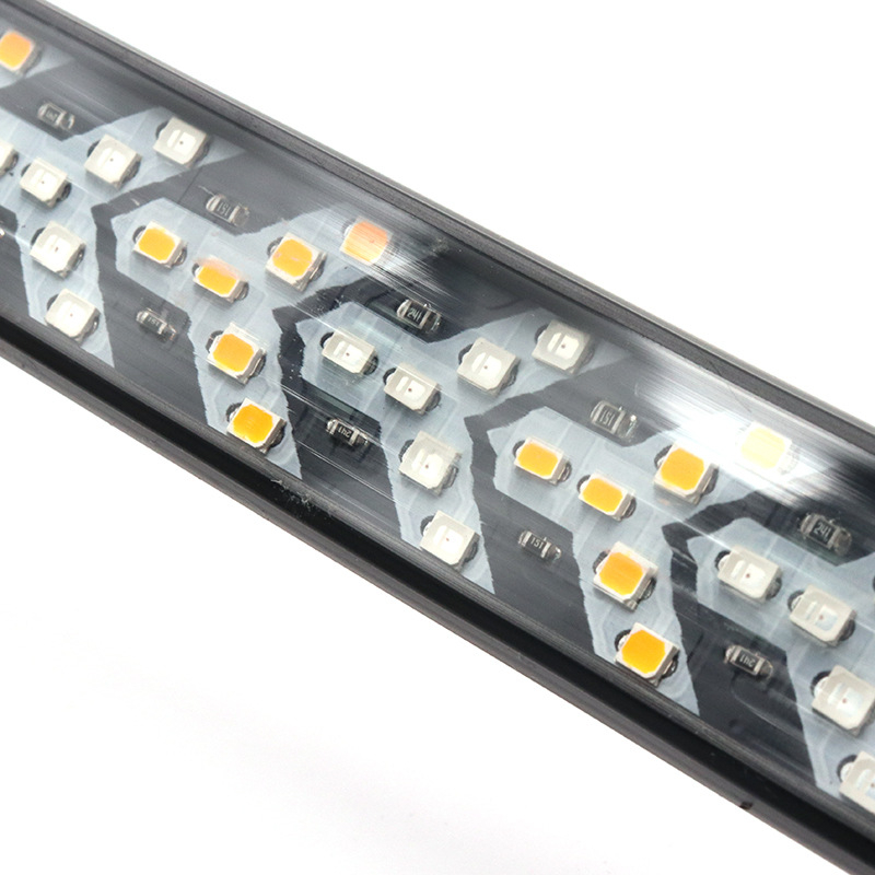 LED stražnje svjetlo za pickup – višenamjensko s kočnicom i pokazivačem smjera, 12V, 5W, 2835 LED, 6500K, vijek trajanja 5000h