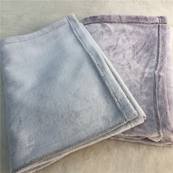 Gyerekeknek és háziállatoknak — többfunkciós pléd, flanel anyagból, 300 g