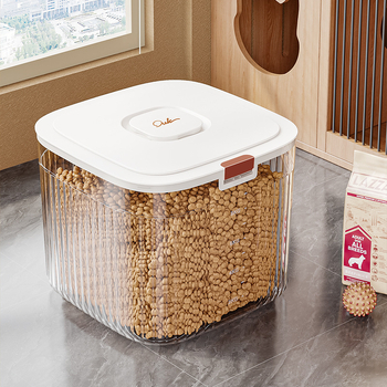 Háziállat-táp és rizs tároló kanna, 6L, zárható, nedvességálló, PET anyagból
