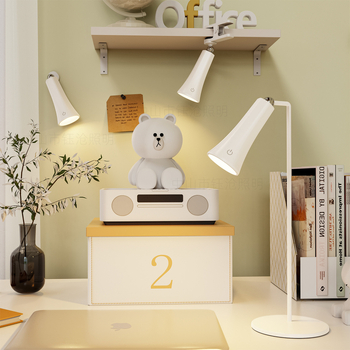 LED asztali lámpa szemvédővel, mágneses klip a falon, újratölthető akkumulátor, érintéses kapcsoló, CRI≥90, 3W