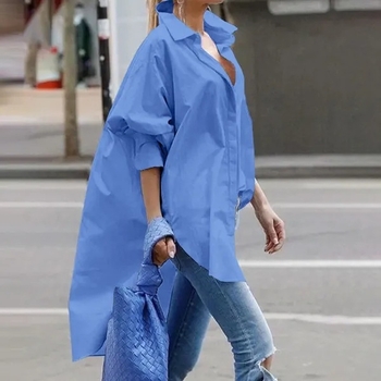 Полиестерова риза с еластан, ръкав фенер, лафелна яка, дълга кройка 80–100 см, текстура на намачкване