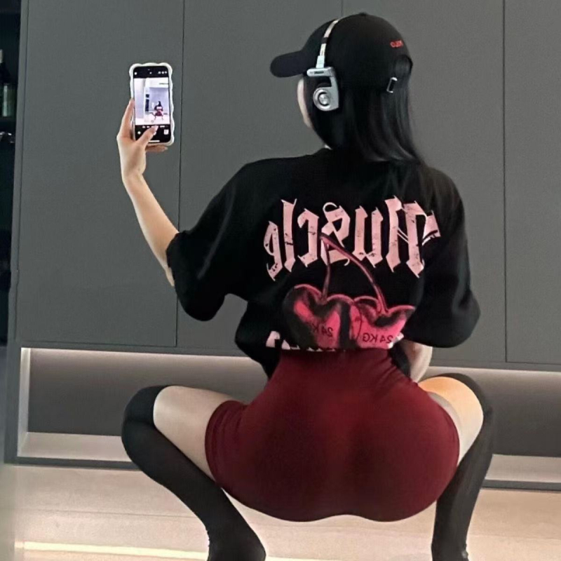 Unisex pamukasta kratkih rukava T majica s anime printom, labav kroj, okrugli ovratnik