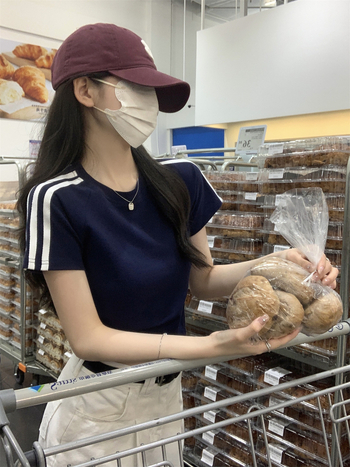 Slim-fit Milk Silk Póló, Kereknyakú, Rövid Ujjú, Egyszínű