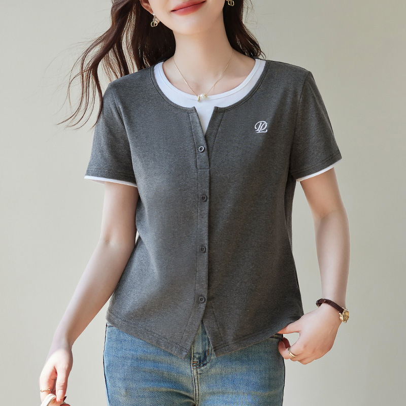 Ženski pamukasti T-shirt s okruglim izrezom i kratkim rukavima, ležerni kroj, 90–95% pamuka, standardna duljina, casual stil, ljeto 2025