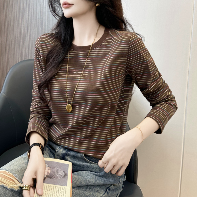 Ριγέ μπλούζα από βαμβάκι-ελαστάν, πλεκτό ύφασμα, με στρογγυλή λαιμόκοψη, μακριά μανίκια, χαλαρή γραμμή, κανονικό μήκος