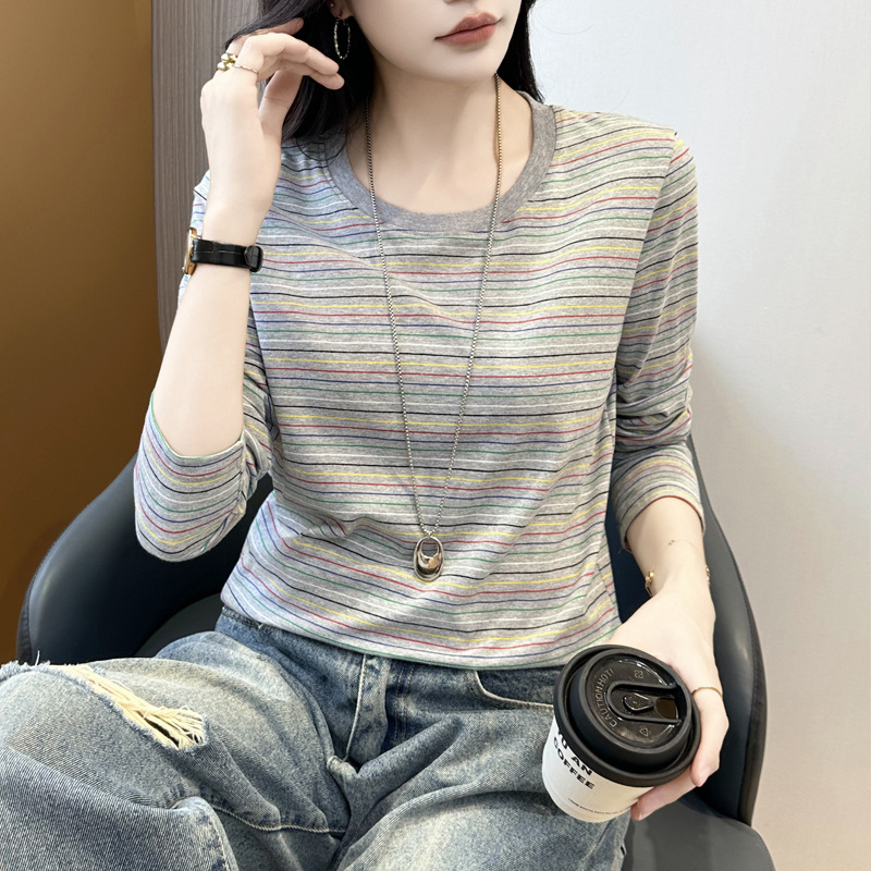 Ριγέ μπλούζα από βαμβάκι-ελαστάν, πλεκτό ύφασμα, με στρογγυλή λαιμόκοψη, μακριά μανίκια, χαλαρή γραμμή, κανονικό μήκος