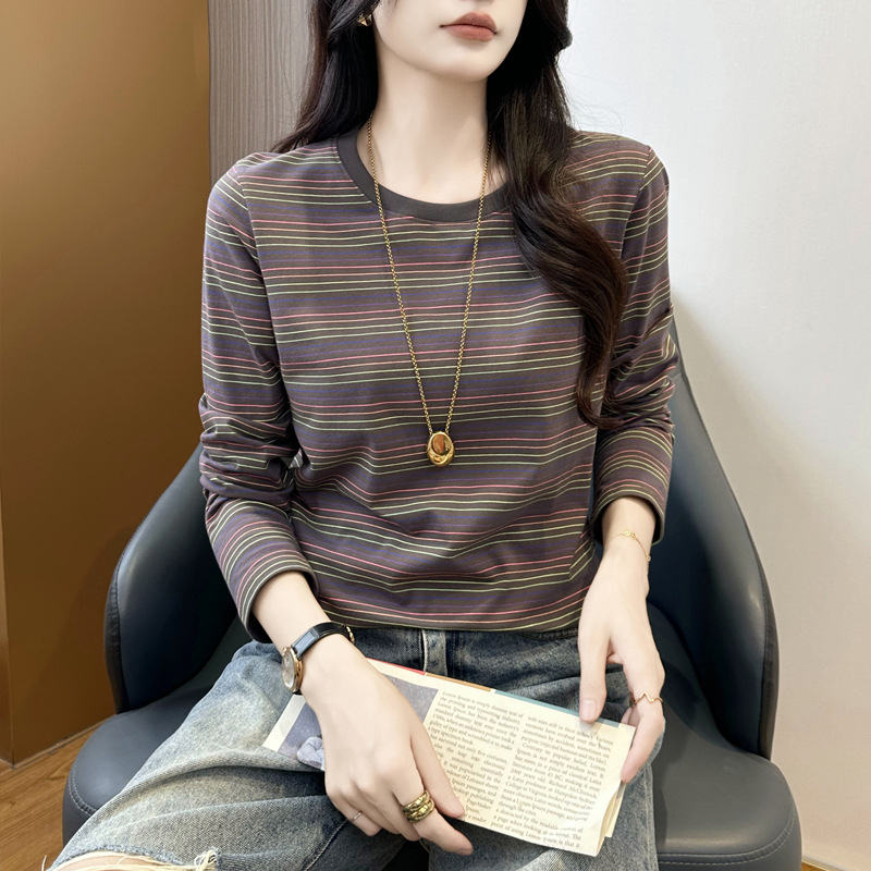 Ριγέ μπλούζα από βαμβάκι-ελαστάν, πλεκτό ύφασμα, με στρογγυλή λαιμόκοψη, μακριά μανίκια, χαλαρή γραμμή, κανονικό μήκος