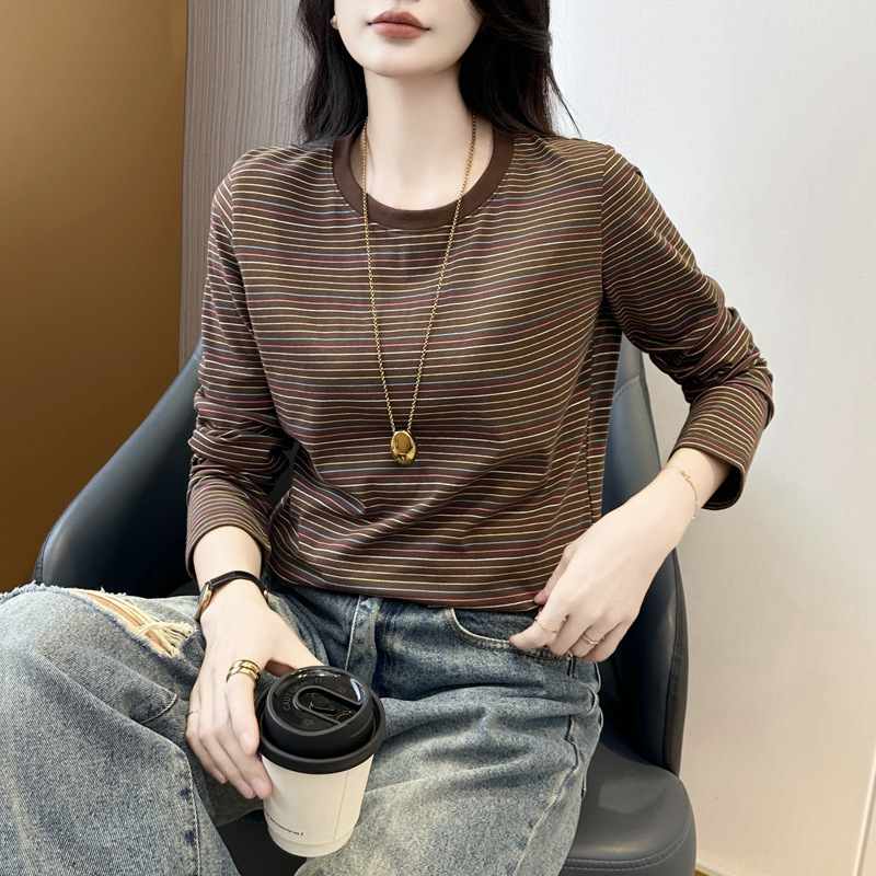 Ριγέ μπλούζα από βαμβάκι-ελαστάν, πλεκτό ύφασμα, με στρογγυλή λαιμόκοψη, μακριά μανίκια, χαλαρή γραμμή, κανονικό μήκος