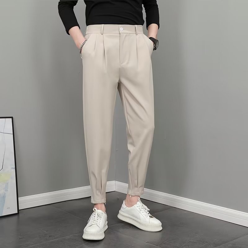 Muške hlače Slim-fit s višestrukim džepovima, bez glačanja, mješavina kemijskih vlakana, 85% poliester