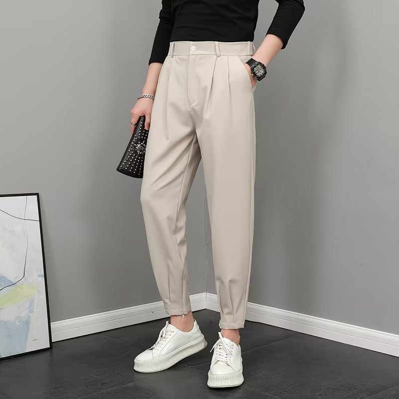 Muške hlače Slim-fit s višestrukim džepovima, bez glačanja, mješavina kemijskih vlakana, 85% poliester