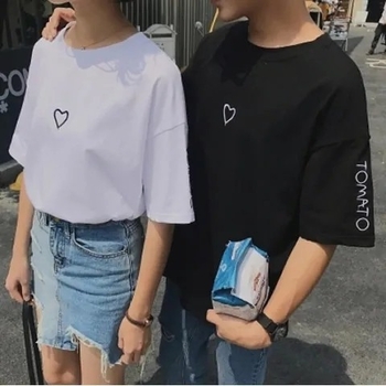 Ženski T-shirt s printom srca, poliester-spandeks materijal, kratki rukavi, okrugli izrez, ležeran kroj