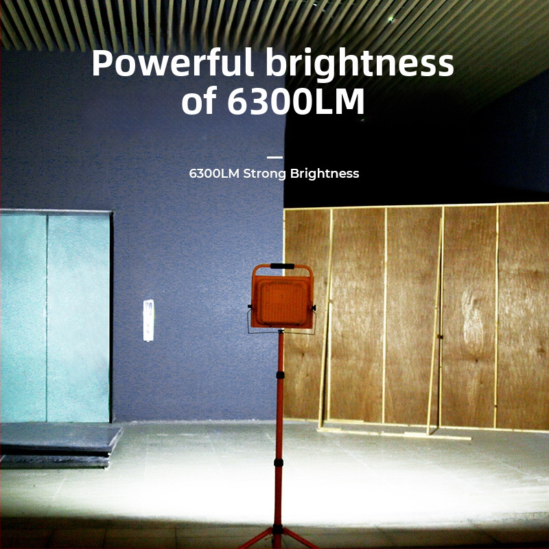 Shenhuo FS1-M Prenosný vodotesný nabíjateľný LED reflektor pre vonkajšie použitie, ručné pracovné svetlo, 12.6V/2A, IP54, 6300 lm, 120° uhol lúmenov, hliníkové telo