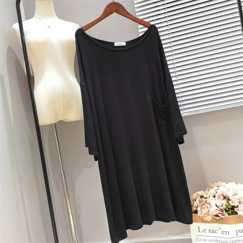 Modalna T‑shirt haljina, okrugli izrez, kratki rukavi, opušten kroj, srednja duljina 65-80 cm