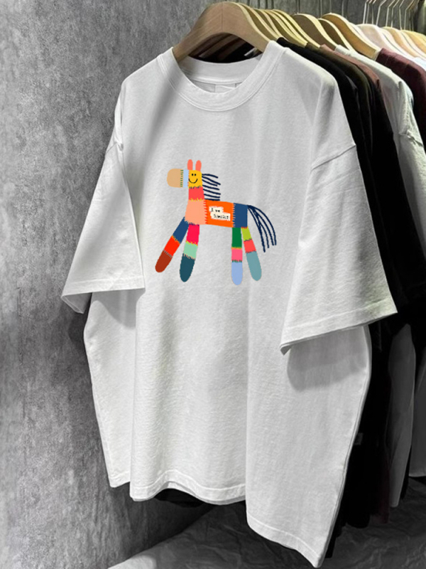 Pamukasta kratka majica s printom anime karikatura, kratke rukave, okrugli izrez, ležerni kroj