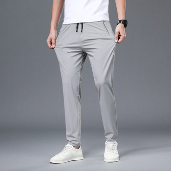 Muške casual hlače – tankom ice-silk tkanina, brzo sušeće, ravno opuštena kroj, srednji pojas, prozračan materijal (90% najlon, 10% elastan; brzo sušenje; ravno opuštena kroj; srednji pojas; prozračan materijal)