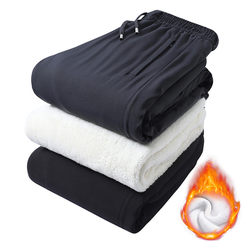 Férfi sportos-nadrág fleece béléssel, egyenes szárú, középmagas derekú, övvel, poliészter anyag