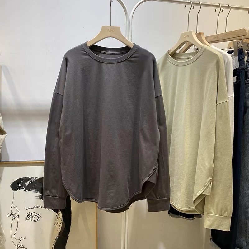 Ženski T-shirt od 95% pamuka, okrugli izrez, dugi rukav, slobodan kroj, zakrivljeni rub