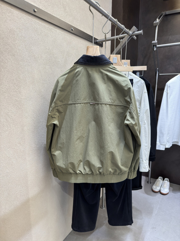 Férfi laza szabású dzseki denim szeleteléssel és hamis kétrészes gallérral, koreai stílus, 100% poliészter, őszi 2025