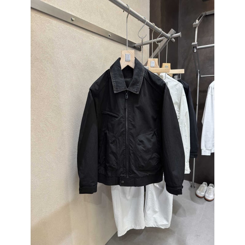 Férfi laza szabású dzseki denim szeleteléssel és hamis kétrészes gallérral, koreai stílus, 100% poliészter, őszi 2025