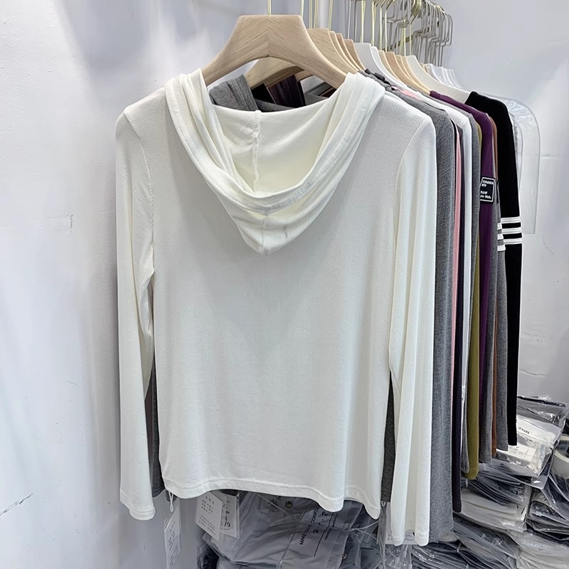 Ženski T-shirt s kapuljačom i dugim rukavima, ravna linija, poliester 95%+, stil commuter wind