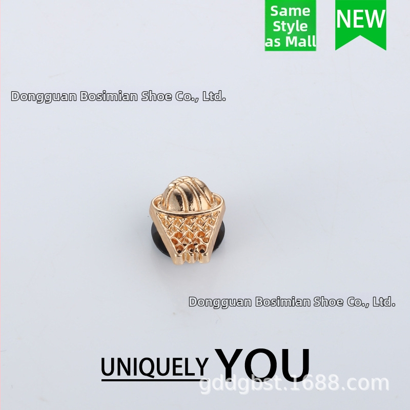 Crocs‑štýl papuče príslušenstvo s kovovým rhinestone kvetom a sponou v tvare basketbalu – vhodné pre sandále, celoročné nosenie