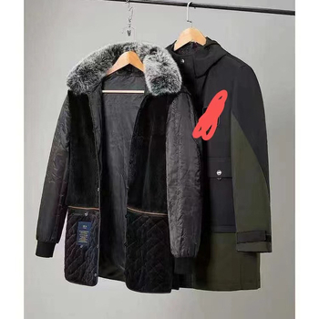 Muški krzneni parka kaput s odvojivom podstavom od zeca krzna i vanjskom lisicom krznom, stojeći ovratnik, zatvarač, straight kroj, srednja dužina