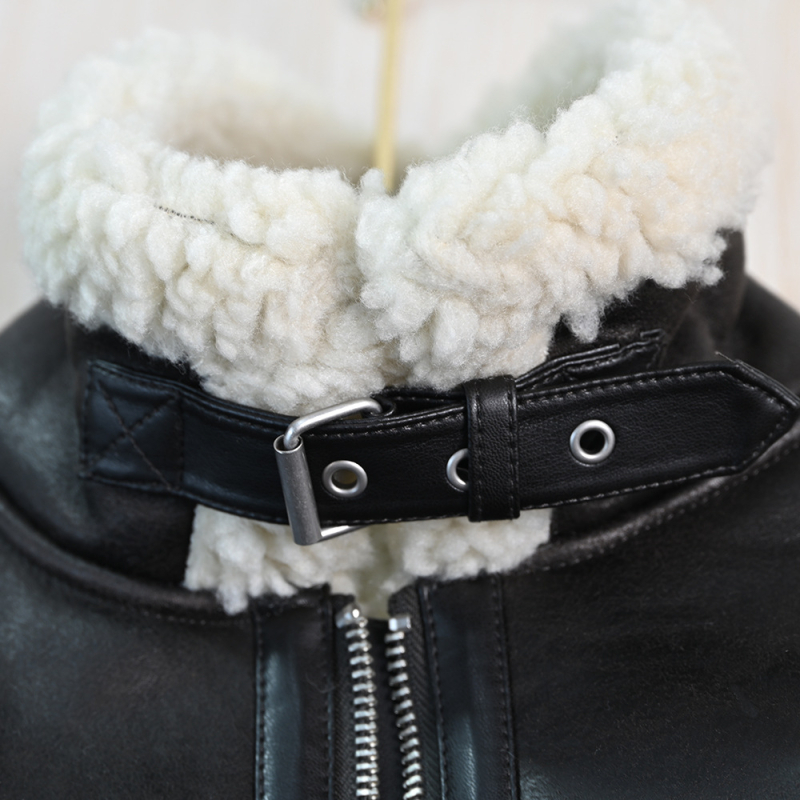 Muška kožna jakna s fleece podstavom, stojeći ovratnik, zatvarač, kratka duljina