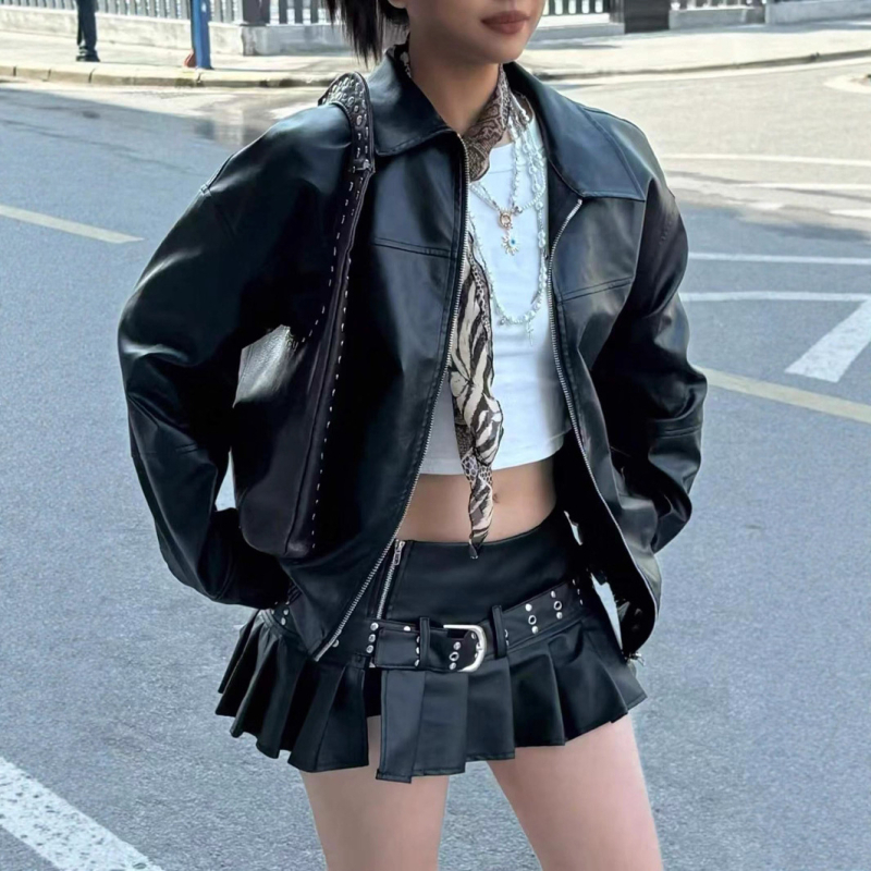 Ženska kožna moto jakna - Prosječna duljina, Dugi rukavi, Turn-down ovratnik, Zip zatvarač, Koža, Street stil