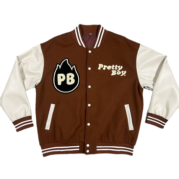 Bomber jakna s PU kožnim rukavima i velikom izvezom na tkanini viskoze-vuna, dvostruka flis podstava, slobodan kroj, okrugli ovratnik, za muškarce