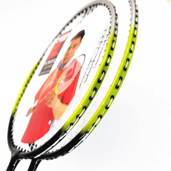 Raketa za badminton DHS Double Happiness, od aluminijske legure, jednodjelna konstrukcija, set s futrolom, težina 90–94 g, drška G4, pravilan let