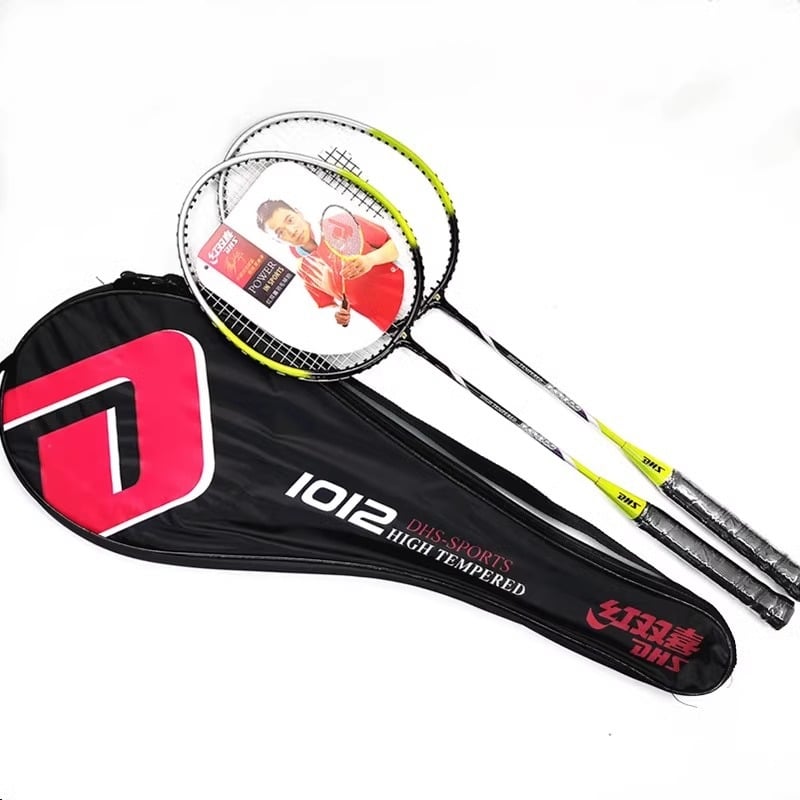 Raketa za badminton DHS Double Happiness, od aluminijske legure, jednodjelna konstrukcija, set s futrolom, težina 90–94 g, drška G4, pravilan let