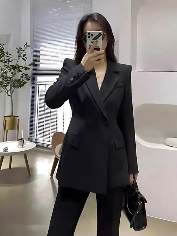 Damsko sako sa slim-fit krojem, dvostruko kopčanje, ovratnik sakoa, srednja duljina, mješavina kemijskih vlakana, gradski poslovni stil