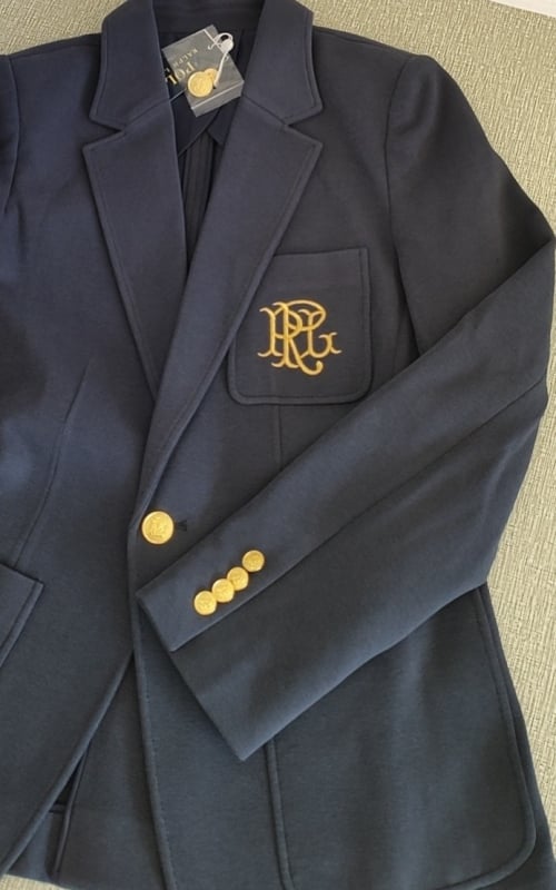 Női keskeny szabású kosztüm geometriás hímzéssel, pamut és spandex 50–70%, egygombos zárás