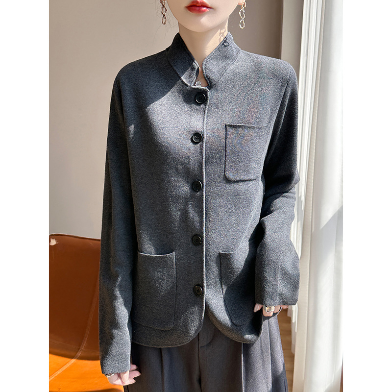 Álló galléros gyapjú kardigán lazább szabással, hosszú ujjú, zsebek, 95%+ gyapjú