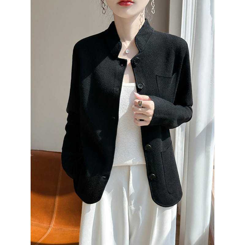 Álló galléros gyapjú kardigán lazább szabással, hosszú ujjú, zsebek, 95%+ gyapjú