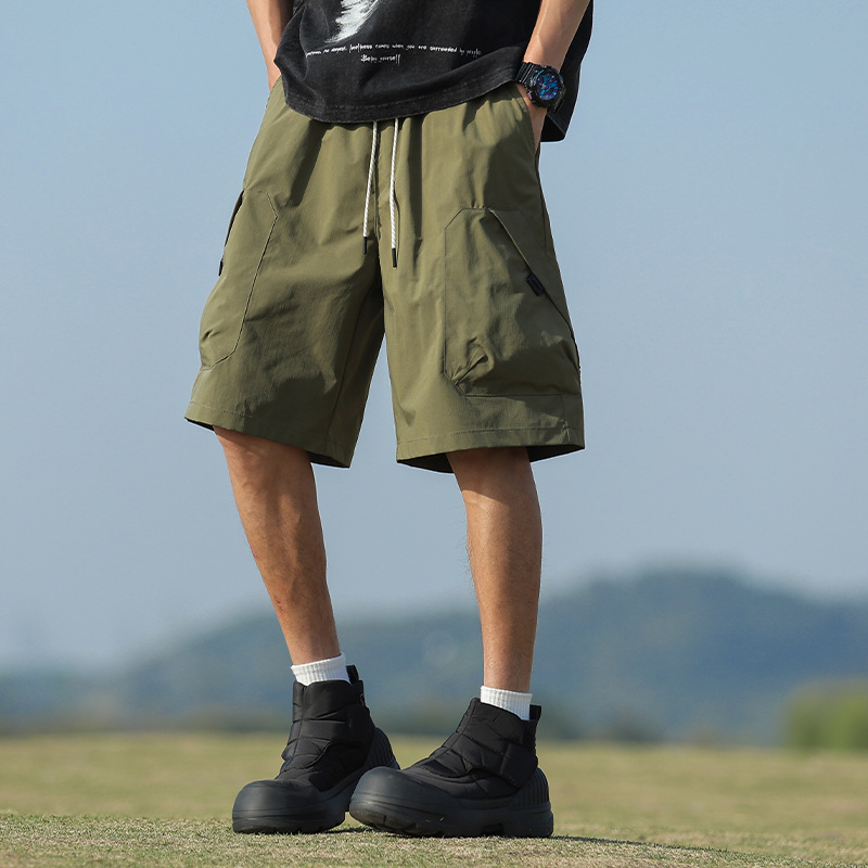 Férfi nyári munkás rövidnadrág, poliészter, sportos stílus, egyenes szabás, középméretű hossz