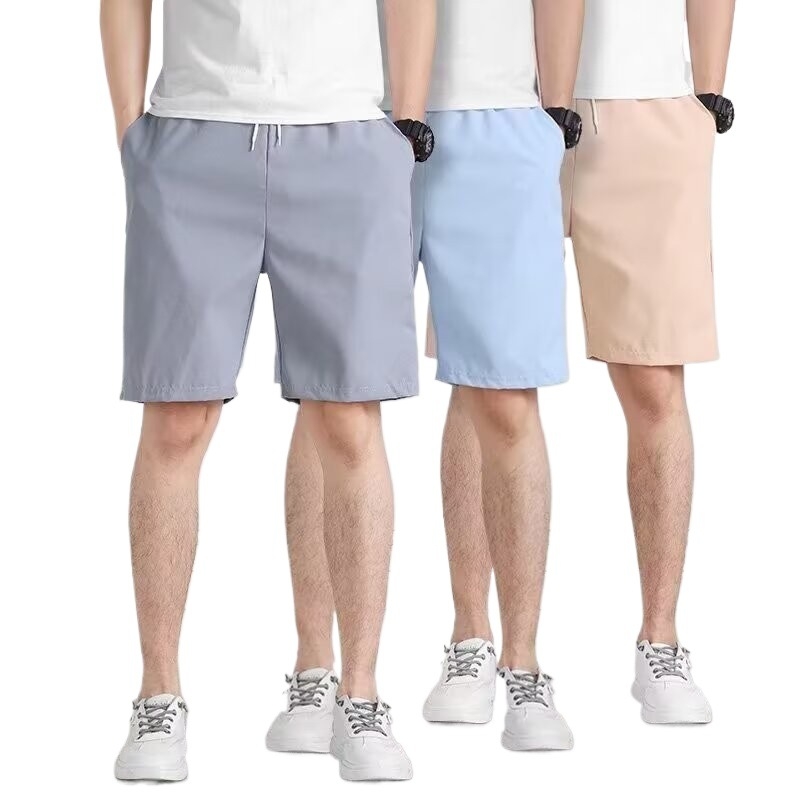 Férfi térdnadrág sportos, vékony és légáteresztő, egyenes szabású, zsinóros zárású, egyszínű, Cool Silk Cotton anyag, 80% poliészter.