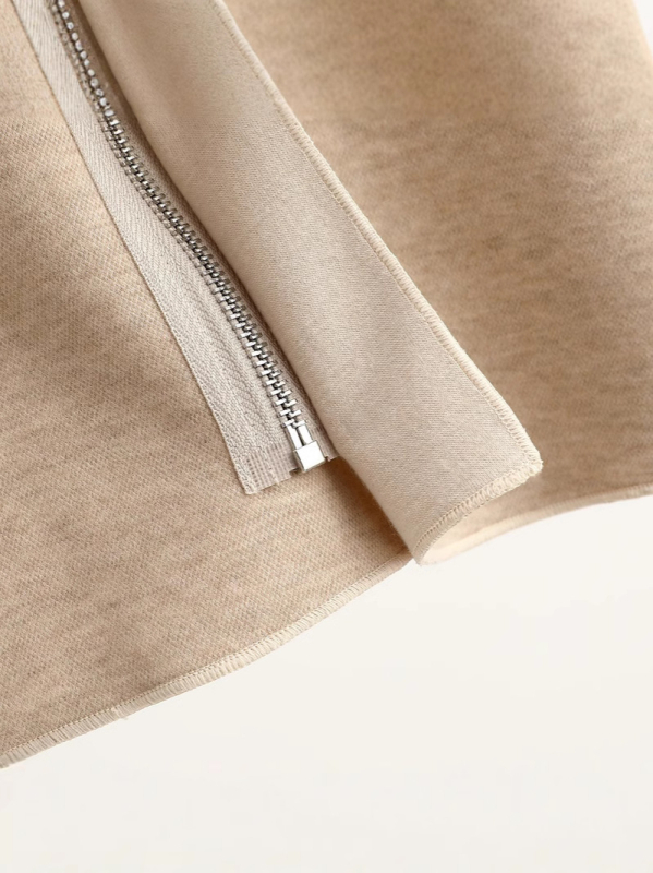 Ženski prsluk s kapuljom, udoban kroj, pamukovo-mješavina materijala, duljina 50–65 cm, zatvarač