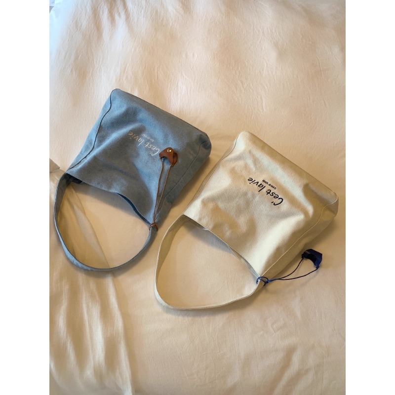 Unisex platnena tote torba s magnetskim zatvaranjem i unutarnjom pretinicom za telefon