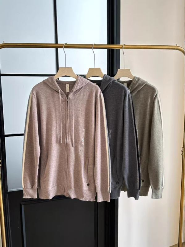 Vuneni kardigan s kapuljom i zipom, casual dizajn s color-block dizajnom, opušten kroj, 80% vuna, 011A901