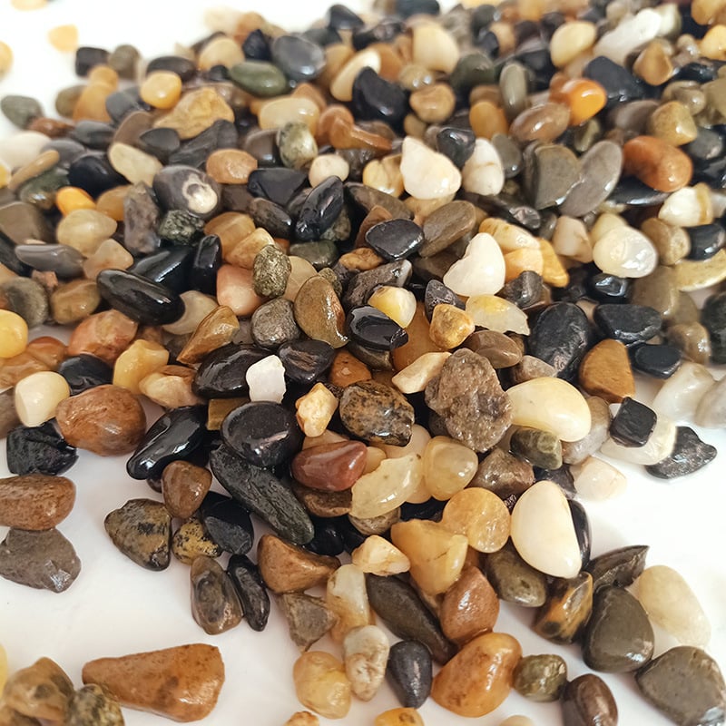 Rui cheng prirodni riječni kamen za ukras akvarija, dekorativni kamen, 2,5 kg po vreći, 2500 g