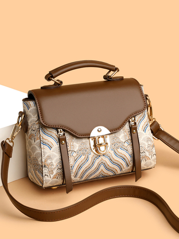 Ženska crossbody torba - PU, vodoravni kvadratni oblik, zaključavanje na bravu, džep sa zipom, podstava od poliestera