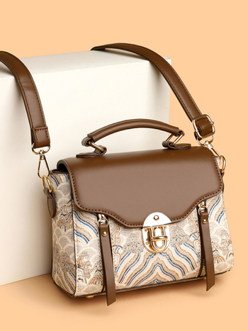 Ženska crossbody torba - PU, vodoravni kvadratni oblik, zaključavanje na bravu, džep sa zipom, podstava od poliestera