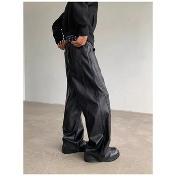 Muške PU kožne hlače, opušten stil, uzorak boja spajanja, alpaka koža, ljeto 2025