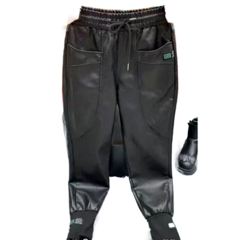 Férfi PU bőrnadrág színblokkal, skateboard-stílusú szabás, középmagas derék, PU anyag, fő szövet alpaka