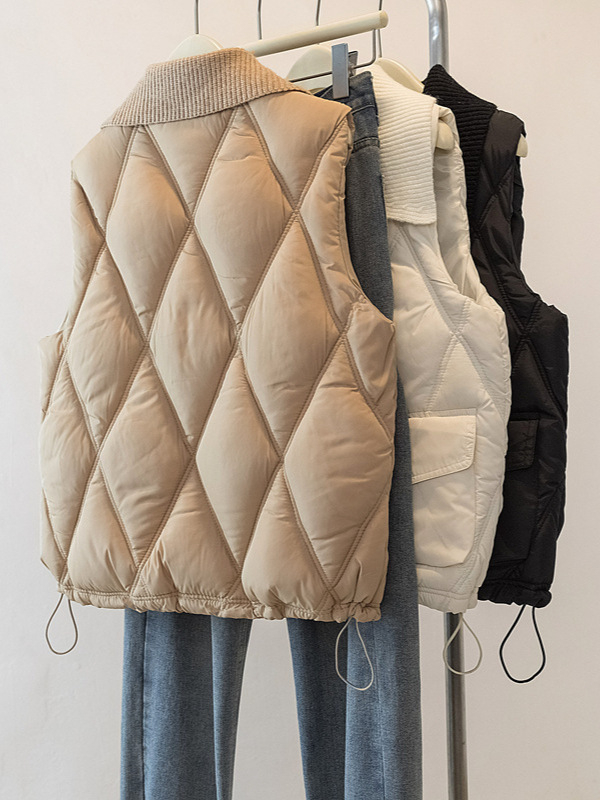 Ženska prešivana vesta od pamuka s punom, casual bez rukava, zatvarač, rever ovratnik (Punilo: Down cotton; Ovratnik: rever; Zatvaranje: zip; Duljina: 50–65 cm)