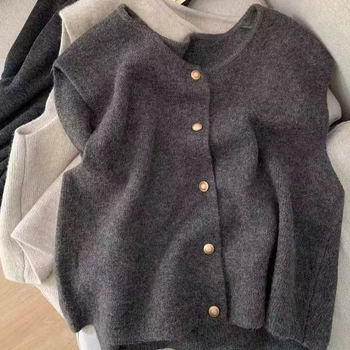 Vuneni bezrukavni prsluk s okruglim izrezom, jedan gumb, 95%+ vuna, korejski stil